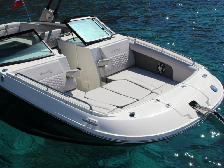 Alquiler de Sea Ray SDX 290 en España