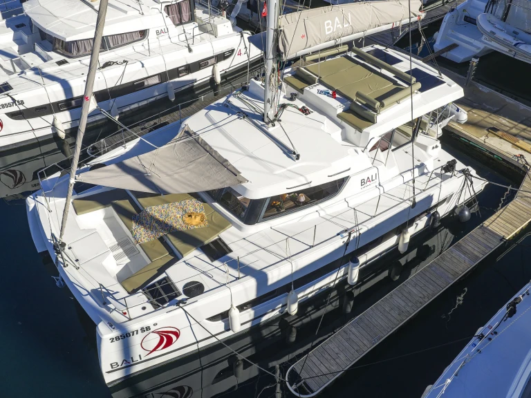 Bali Bali Catspace Voile de alquiler a Šibenik