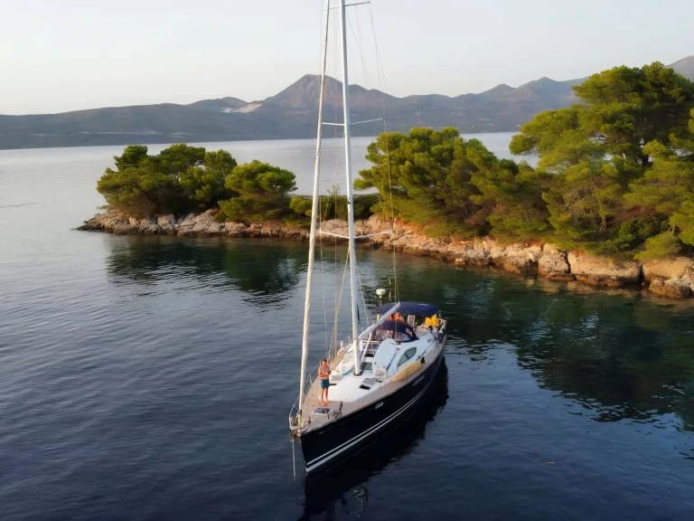 Alquiler de embarcaciones Jeanneau Sun Odyssey 54 DS enŠibenik en Samboat