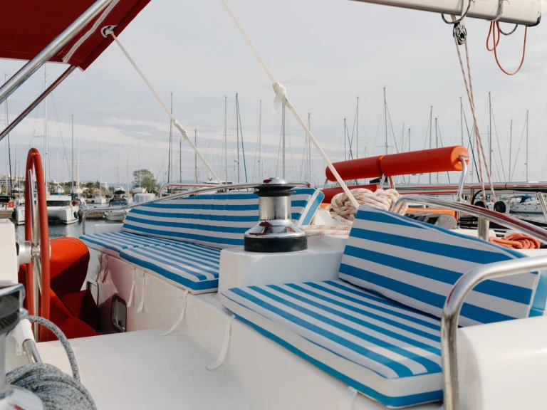Alquiler Catamarán Lagoon con o sin  título de navegación