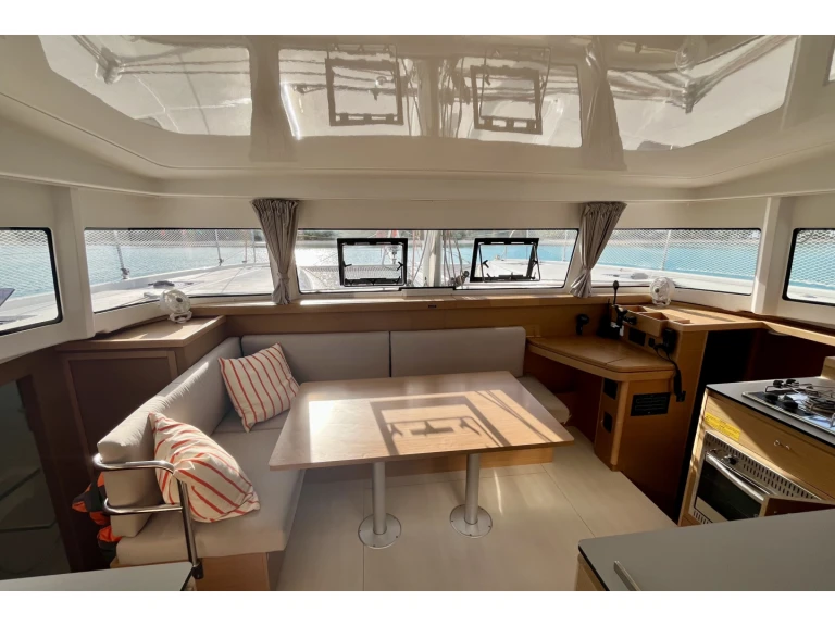 Alquiler de Excess Excess 11 en Papeete