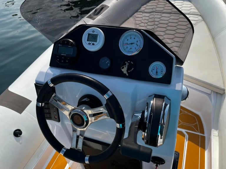 Oromarine Gravel-19 de alquiler a Port d'Addaia (Puerto)