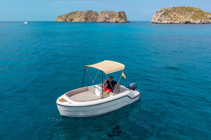 Alquiler Lancha en Club Nàutic Santa Ponsa - AQUA 515