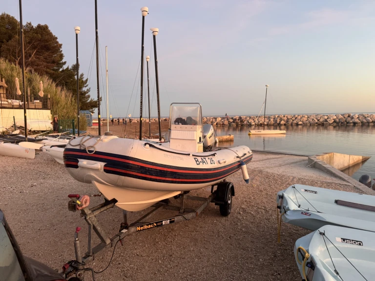 Alquiler de sportis Mc4700 en Les Sablettes