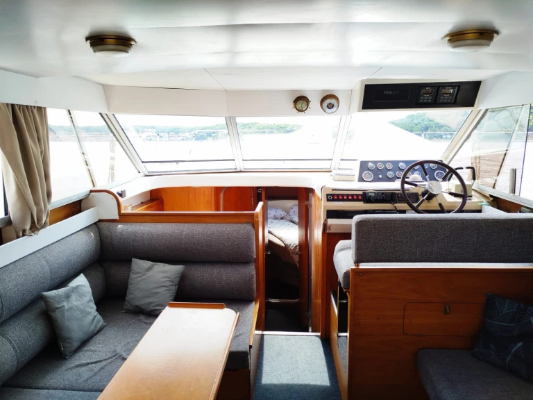 Alquiler de Yate de lujo, con o sin patrón Princess Mali Lošinj