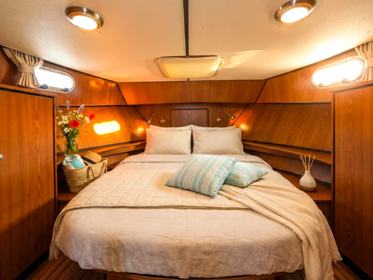 Alquiler de embarcaciones Linssen Linssen 34.9 GS enJoigny en Samboat