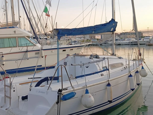 Velero para alquilar Bisceglie al mejor precio