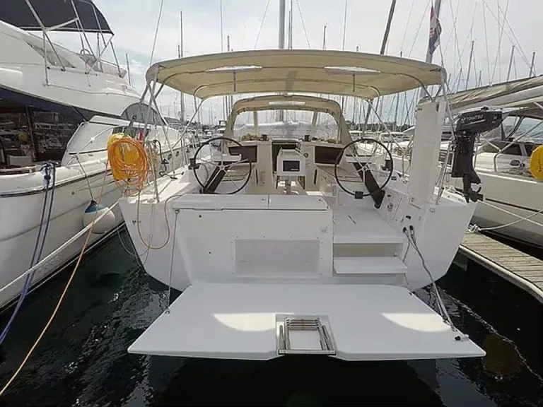 Alquiler de barcos Roses barato de Grand Large 430
