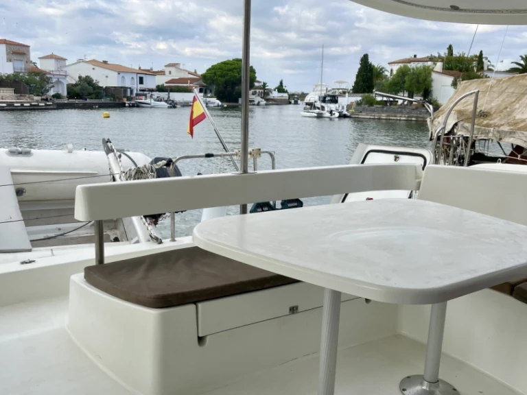 Catamarán para alquilar Roses al mejor precio
