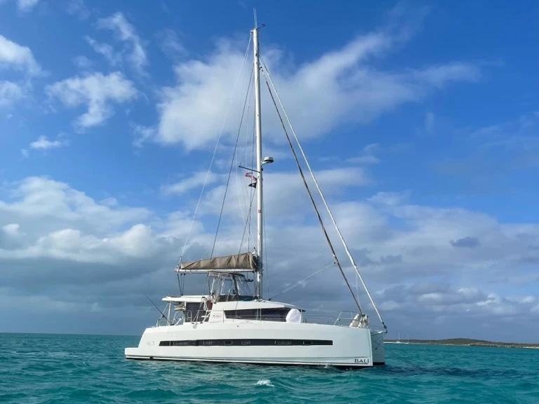 Alquiler de embarcaciones Bali Bali 4.1 enSète en Samboat