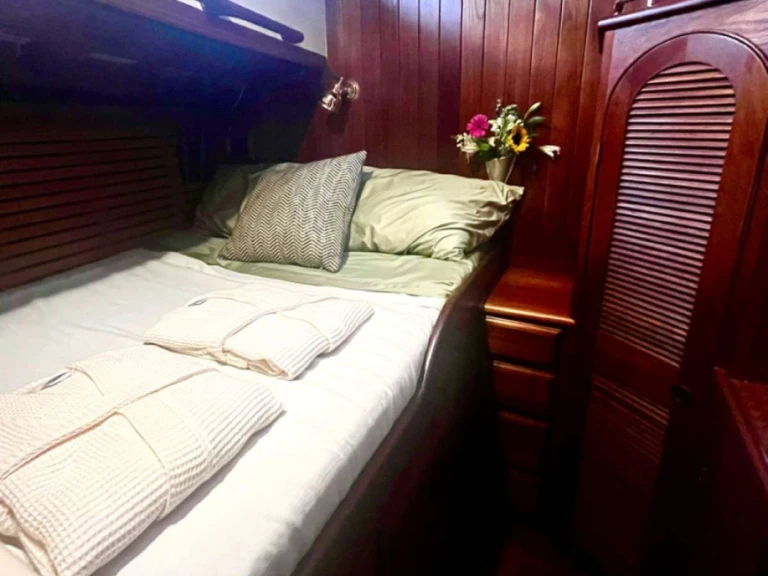 Alquiler de embarcaciones Covey Island Boatworks TREE OF LIFE enNewport en Samboat