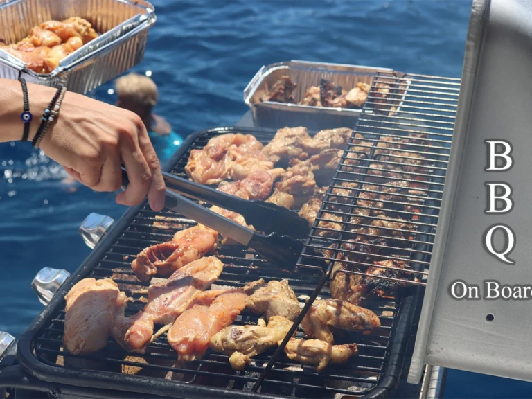 Alquiler de Nautitech Nautitech 46 Fly en Álimos