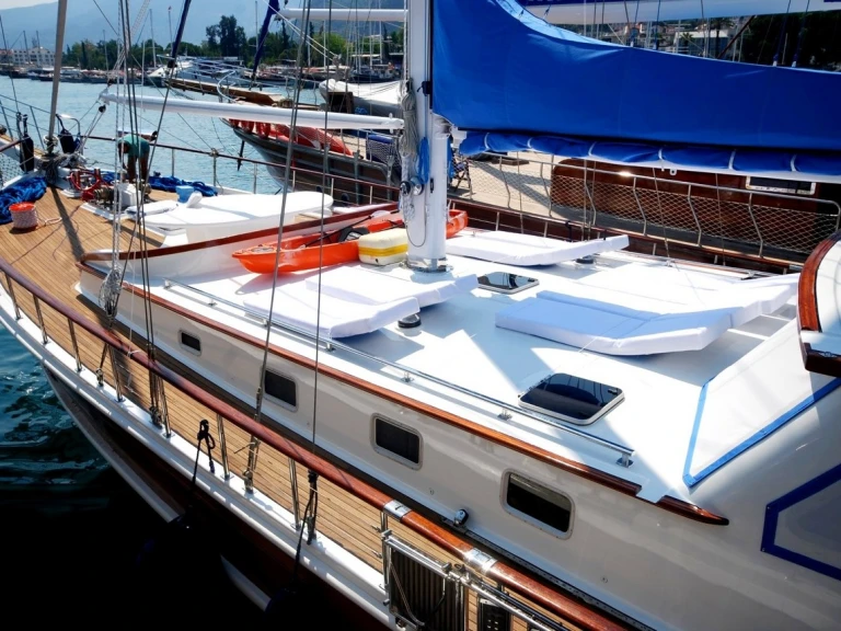 Alquiler Velero Gulet con o sin  título de navegación