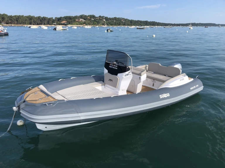 Alquiler de embarcaciones Salpa Salpa Soleil 20 enBélisaire en Samboat