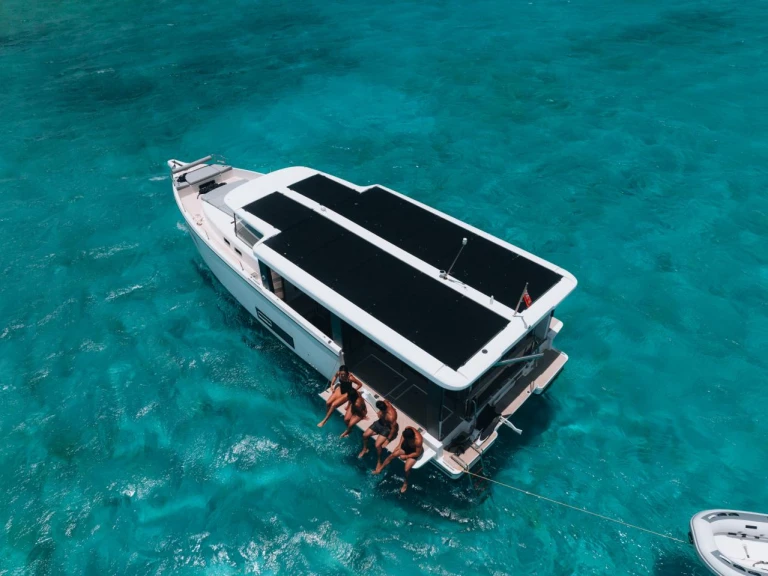 Alquiler Lancha Jeanneau con o sin  título de navegación