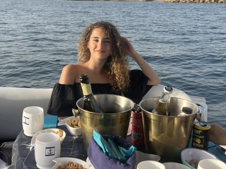 Alquiler Lancha Gobbi con o sin  título de navegación