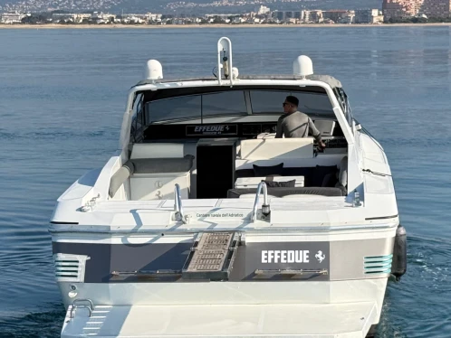 Alquiler de embarcaciones Pershing Pershing 48 enRoses en Samboat