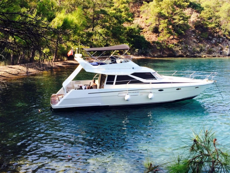Alquiler de barcos Göcek barato de Custom model