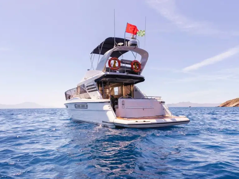 Alquiler Velero Custom con o sin  título de navegación