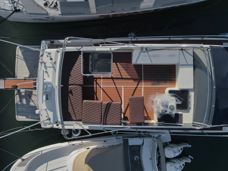 Alquiler Yate de lujo Ferretti con o sin  título de navegación