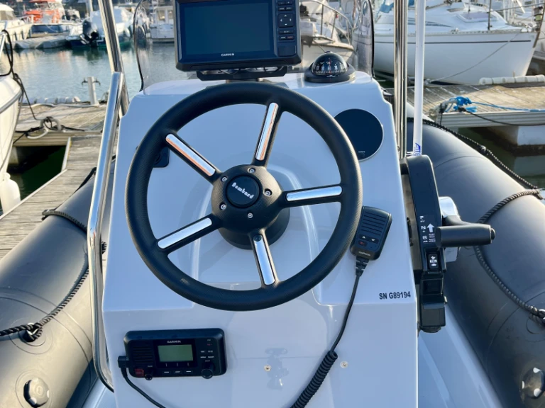 Alquiler de Neumática, con o sin patrón Bombard Pornichet