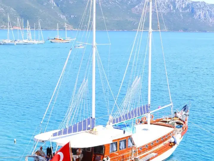 Alquiler de Velero, con o sin patrón Custom Marmaris