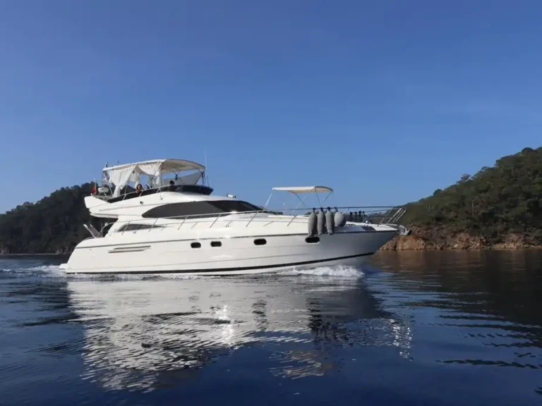 Velero para alquilar Göcek al mejor precio
