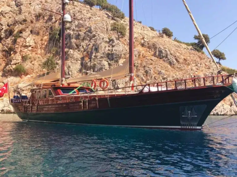 Alquiler de Velero, con o sin patrón Custom Marmaris