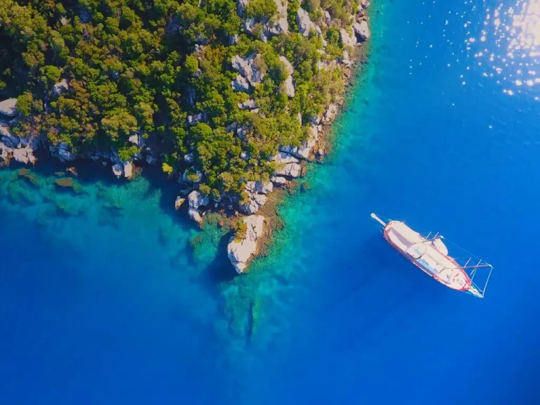 Alquiler Velero Custom con o sin  título de navegación