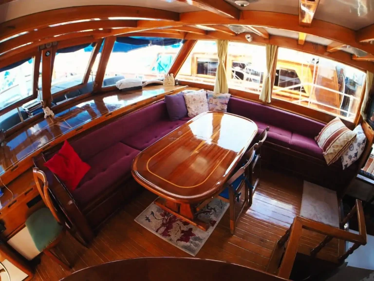 Alquiler de Velero, con o sin patrón Custom Bozburun