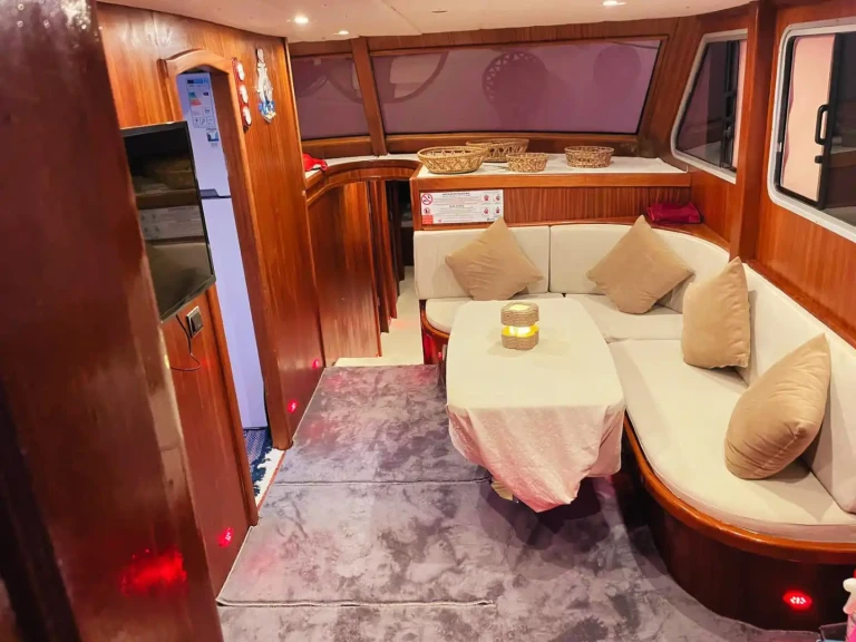 Alquiler de Velero, con o sin patrón Custom Bozburun