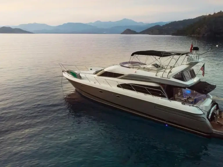 Velero para alquilar Göcek al mejor precio