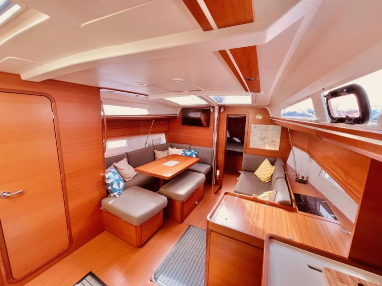 Dufour Dufour 410 Grand Large de alquiler a Lisboa