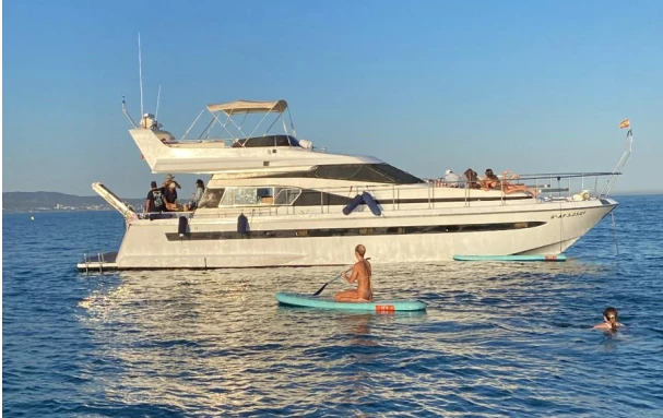 Alquiler Yate de lujo en Puerto Deportivo de Marbella - Astondoa Astondoa 50 GL