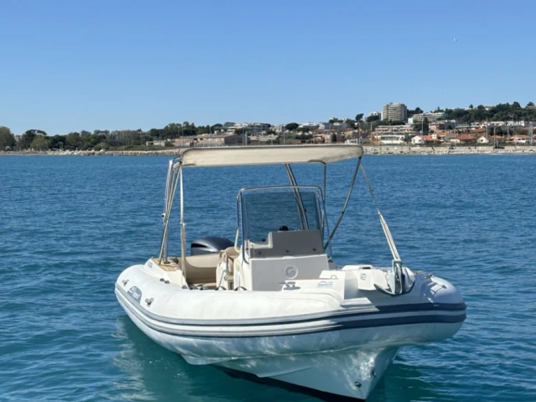 Alquiler Neumática en Antibes - Capelli Tempest 775