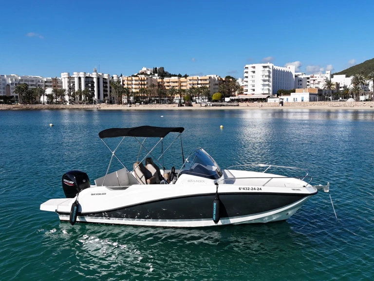 Alquiler Antibes - Quicksilver Quicksilver 605 Sundeck en SamBoat
