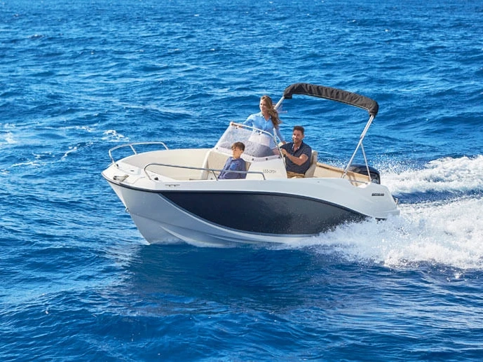 Alquiler de barcos Antibes barato de Activ 555 Open