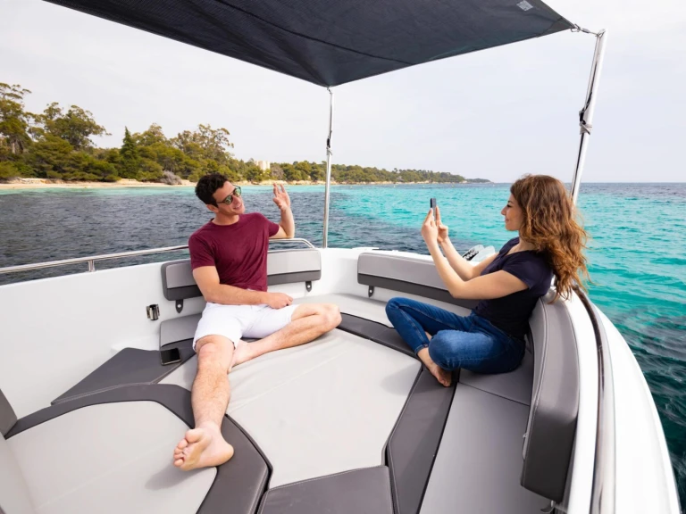 Alquiler Lancha Jeanneau con o sin  título de navegación