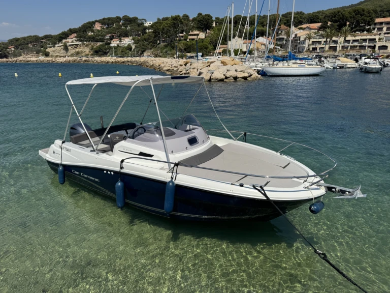 Alquiler de Jeanneau Cap Camarat 6.5 WA en La Madrague
