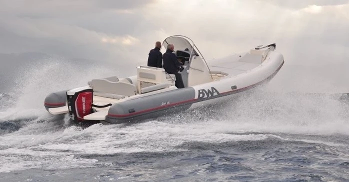 Alquiler de embarcaciones Bwa Sport 28 GTc enPort Grimaud en Samboat