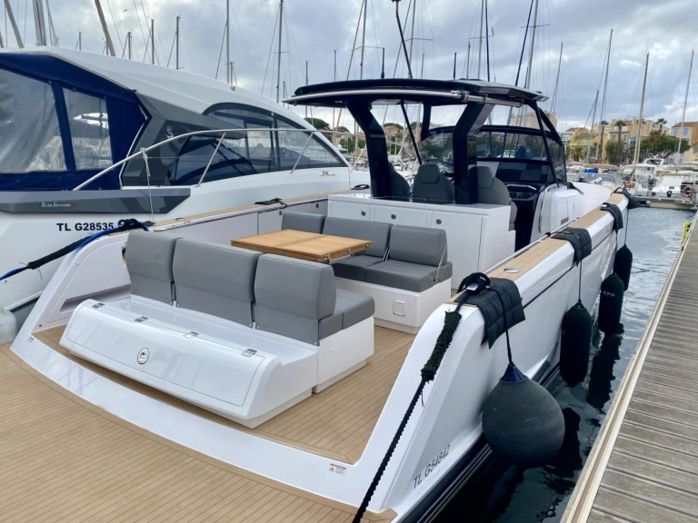 Alquiler Port Grimaud - Pardo Yachts Pardo 38 en SamBoat