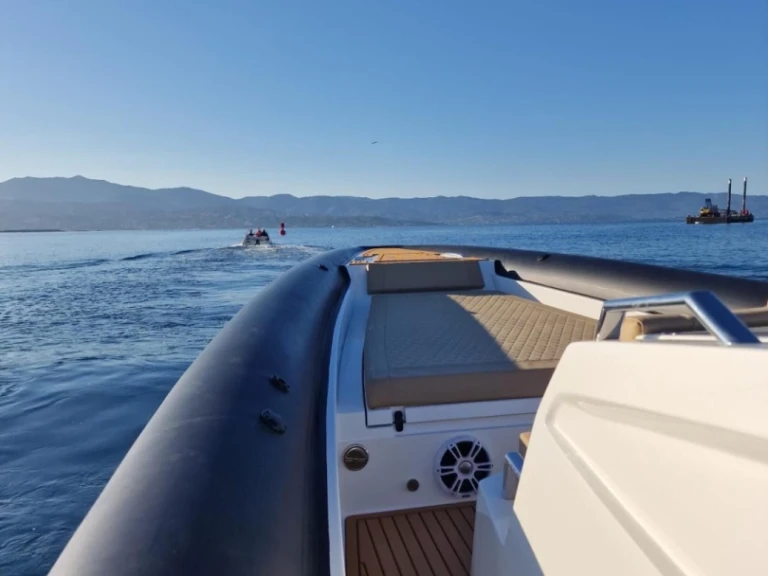 Alquiler de Northstar ION 12 ION 12 en Porticcio