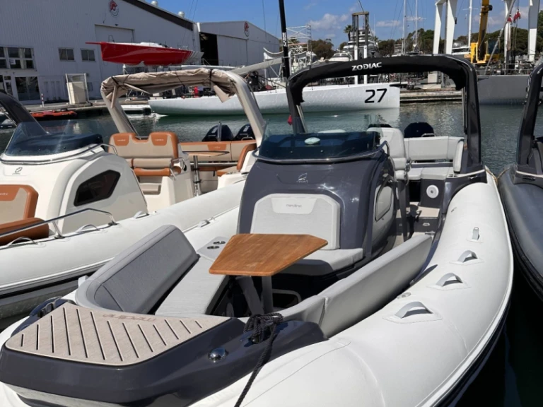 Alquiler Neumática en Cogolin - Zodiac Medline 9