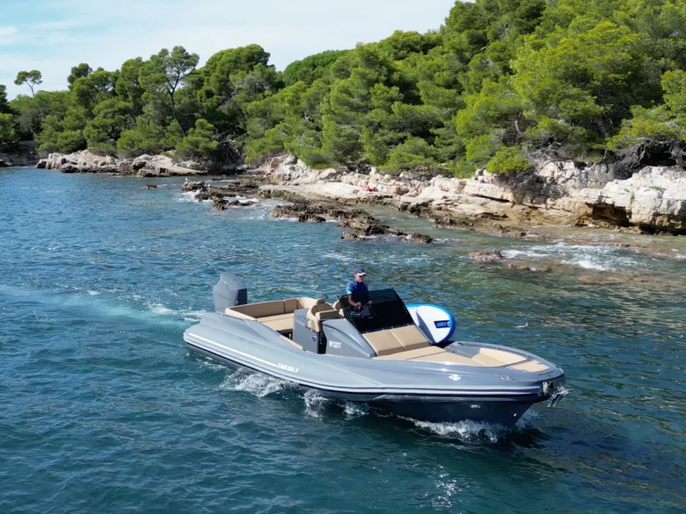 Zar ZAR 85 Sport Luxury de alquiler a Cogolin