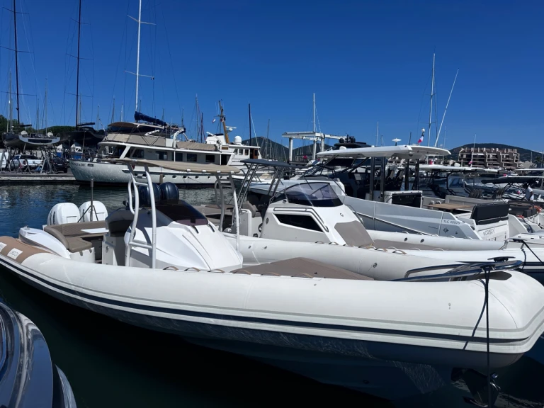 Alquiler de FANALE 1000 en Cogolin