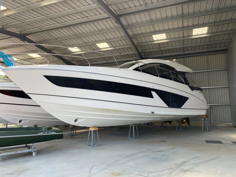 Alquiler de embarcaciones Bénéteau Gran Turismo 45 enAjaccio en Samboat