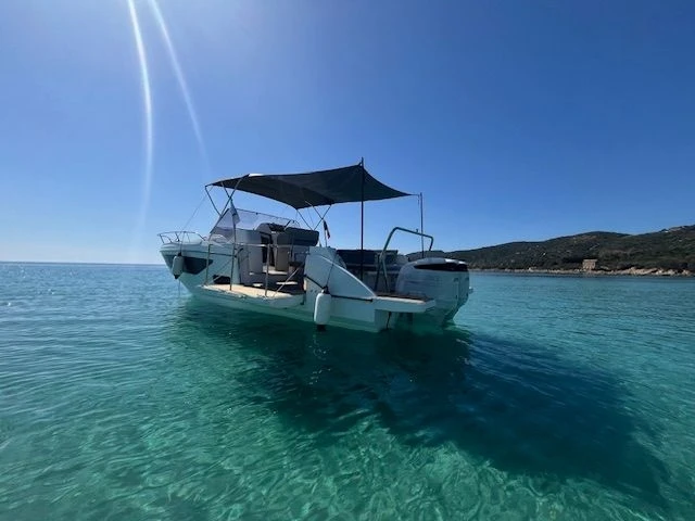Alquiler de embarcaciones Bénéteau FLYER 9 SUNdeck enAjaccio en Samboat