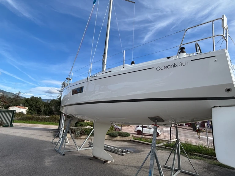 Alquiler de Bénéteau Oceanis 30.1 en Ajaccio