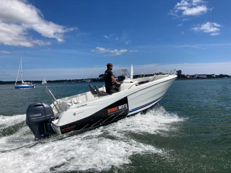 Alquiler Lancha Jeanneau con o sin  título de navegación