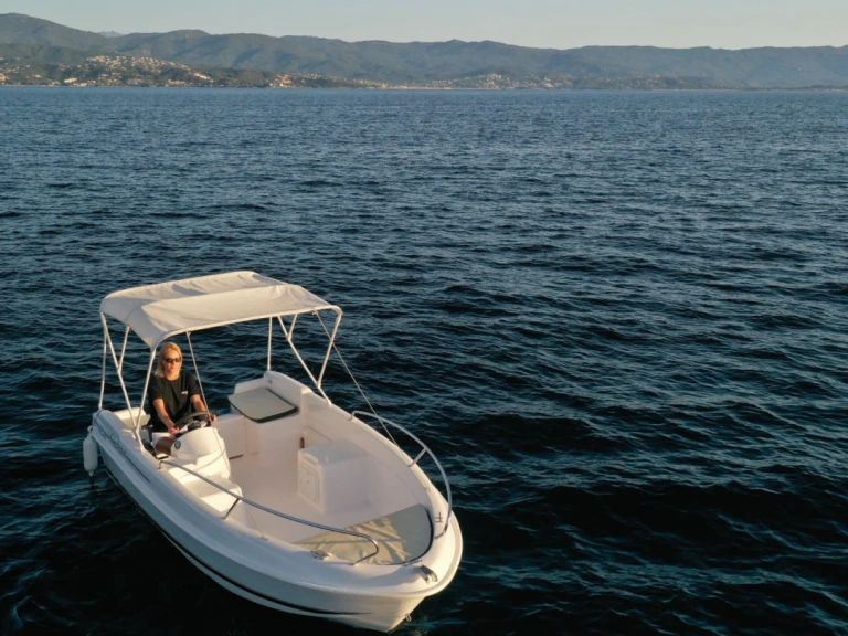 Alquiler Lancha en Ajaccio - B2 Marine CAP FERRET 472 SUNDECK